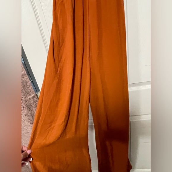 NWT: Blashe Los Angeles Crochet Wide Leg Jumpsuit Open Back Rust Orange - Picture 6 of 6